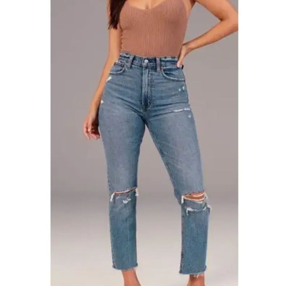 Abercrombie & Fitch Ultra High Rise Ankle Straight Jeans